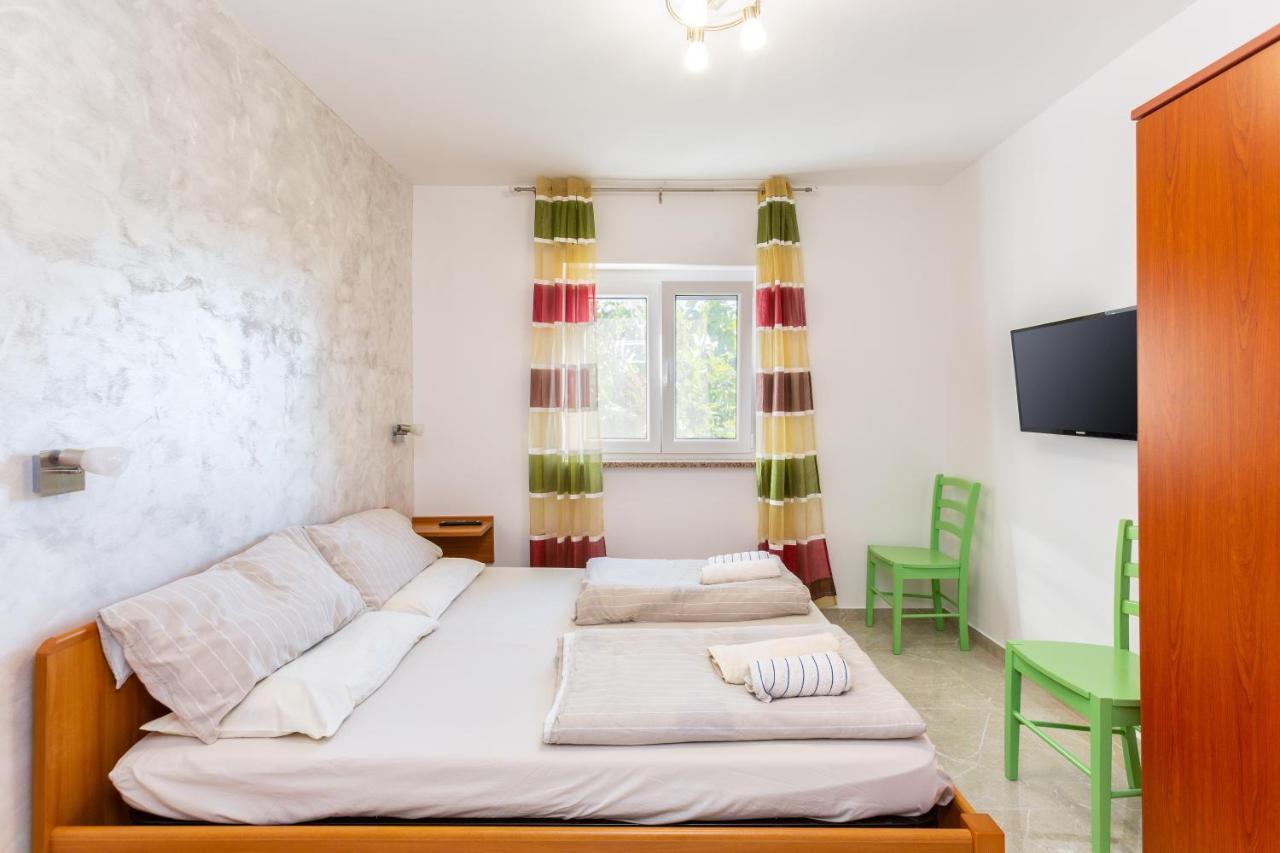 Apartments Murenc Medulin Exterior photo