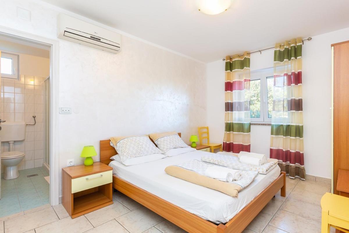 Apartments Murenc Medulin Exterior photo